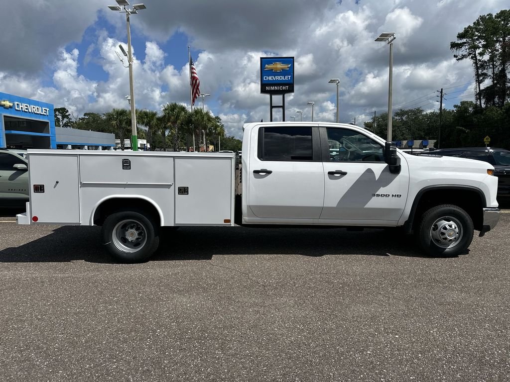 New 2024 Summit White Chevrolet Work Truck image 17