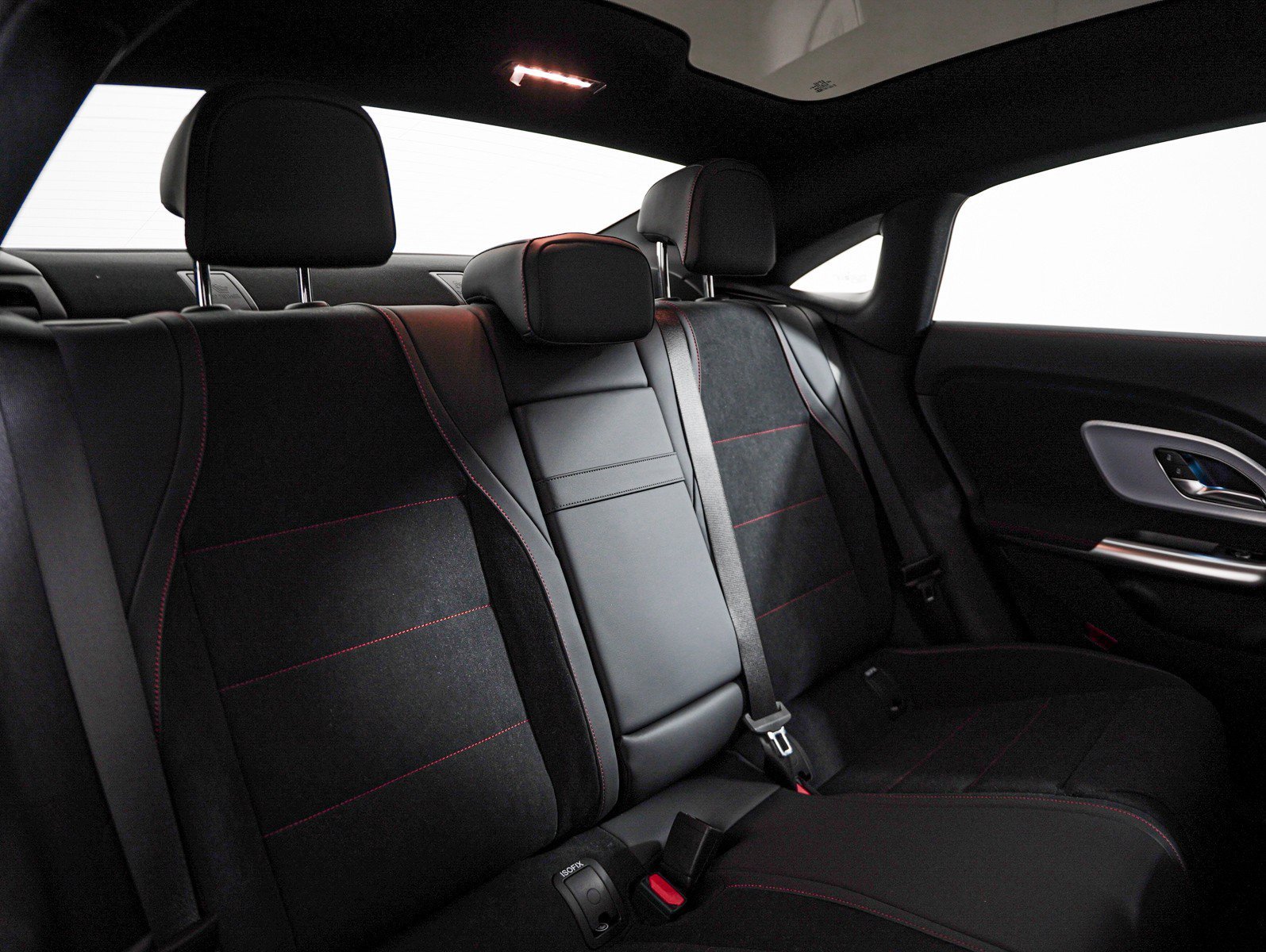 New 2027 MANUFAKTUR Alpine Grey Mercedes-Benz CLA 220 image 13