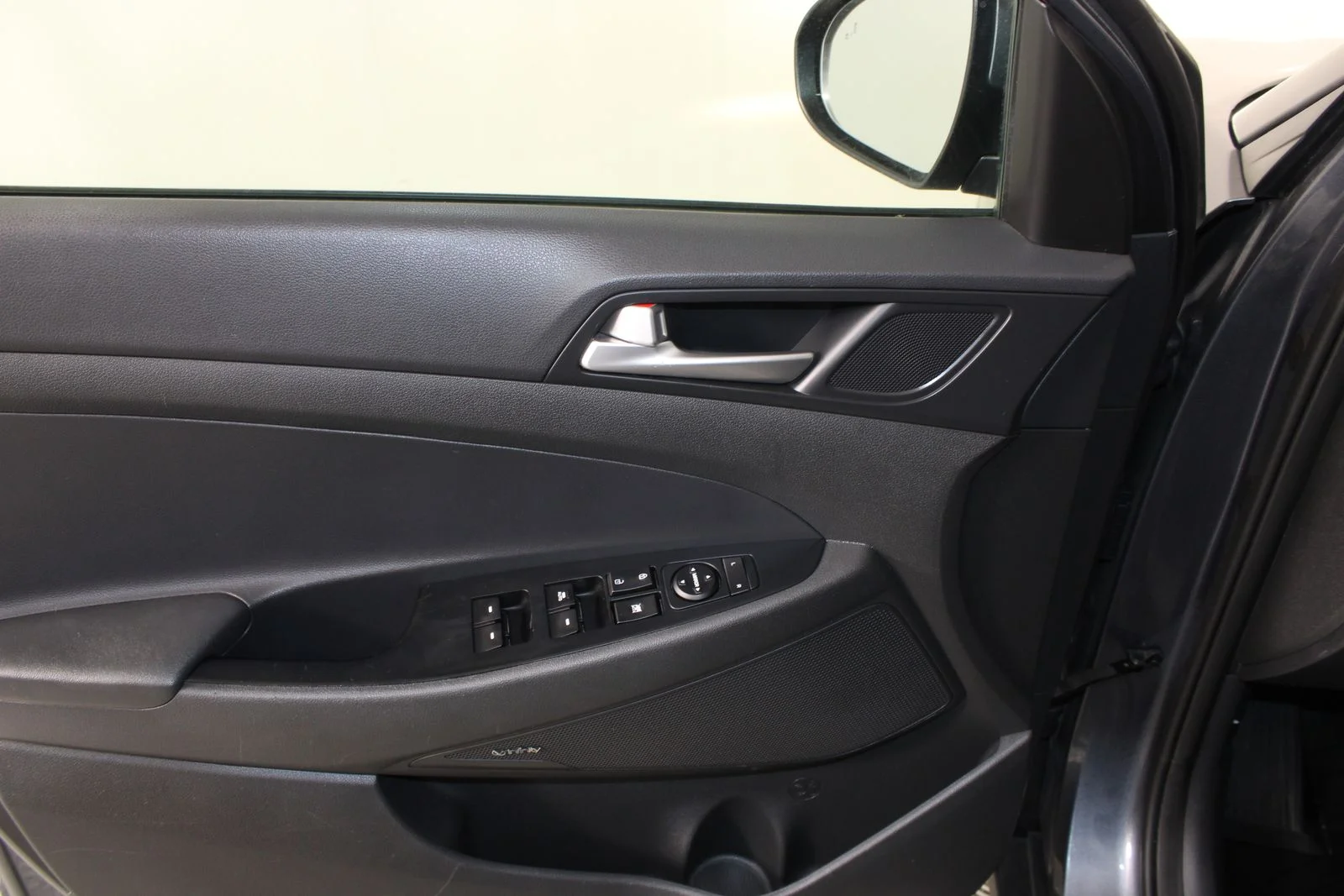 Used 2019 Gray Hyundai Sport image 25