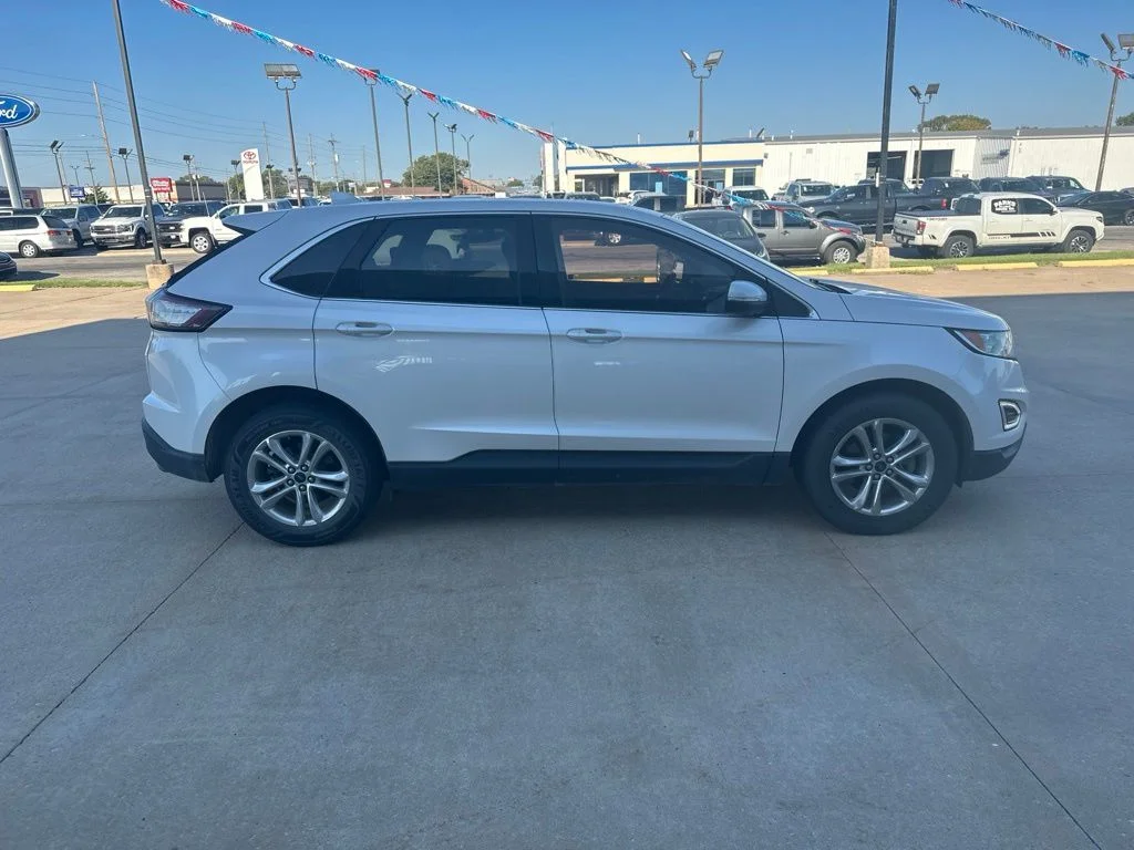 Used 2018 White Ford SEL image 36