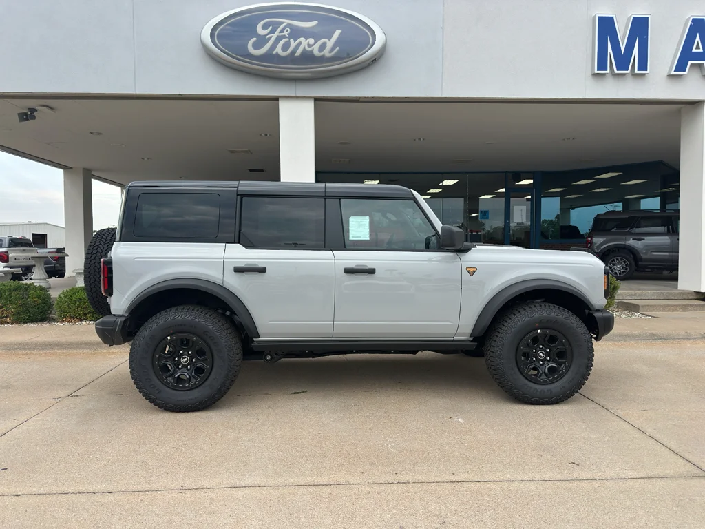 New 2026 Avalanche Gray Ford Badlands® image 11