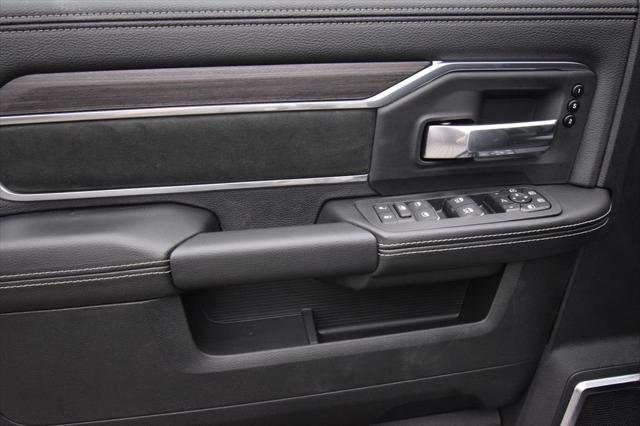 New 2026 Bright White Clear-Coat Exterior Paint RAM LARAMIE image 33