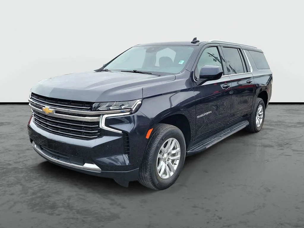 Used 2023 Gray Chevrolet LT image 5
