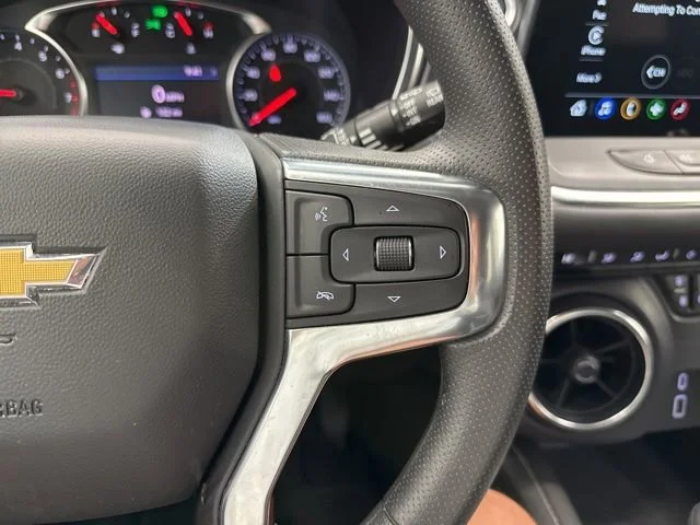 Used 2025 Black Chevrolet 2LT image 24