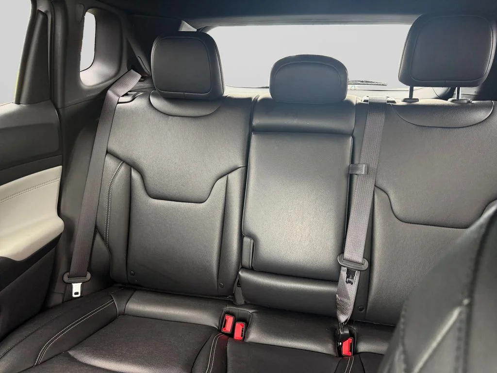 2025 Jeep Compass Limited - Photo 16