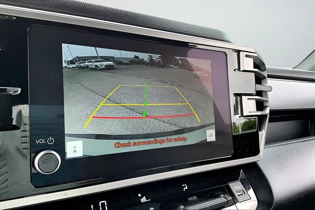 Used 2025  Toyota SR5 image 13