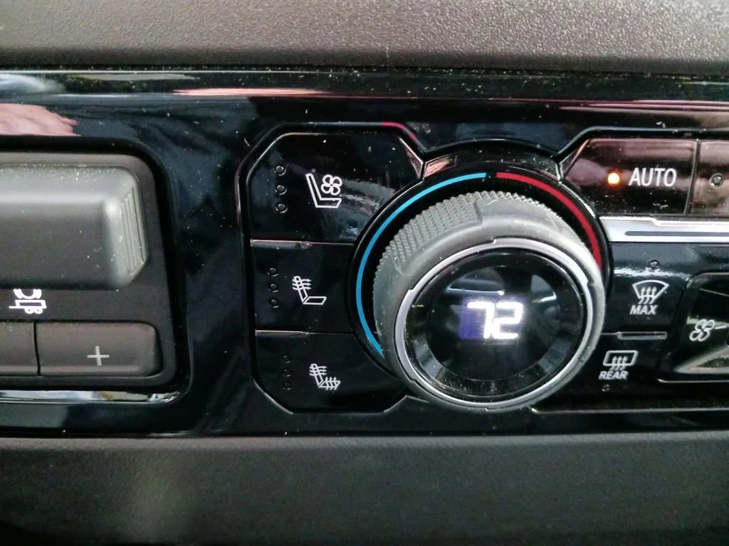 Used 2025 Summit White Chevrolet ZR2 image 26