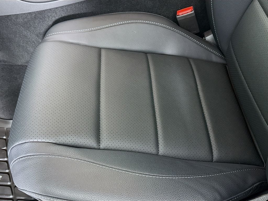 Used 2026 Black Mercedes-Benz GLE 450 image 21