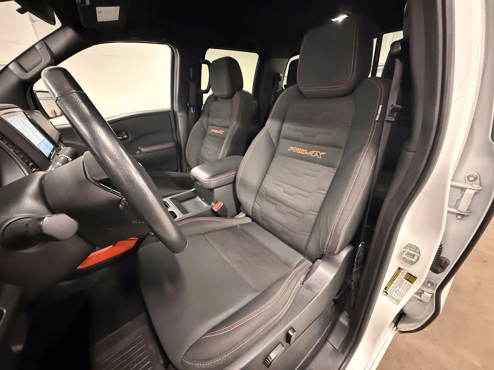 Used 2023 White Nissan PRO-4X image 18