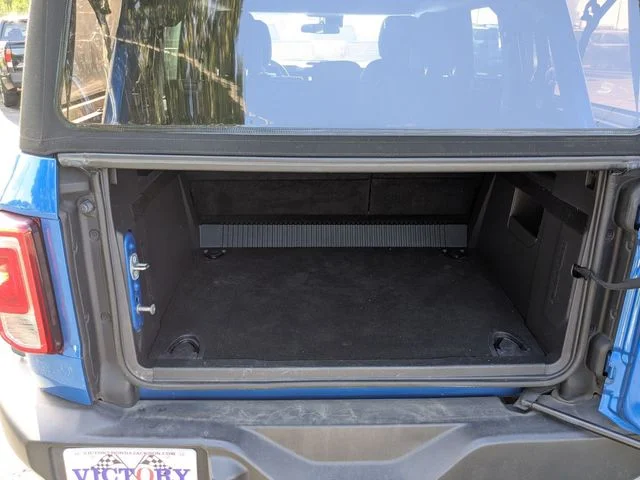 Used 2022 Velocity Blue Metallic Ford Base image 8
