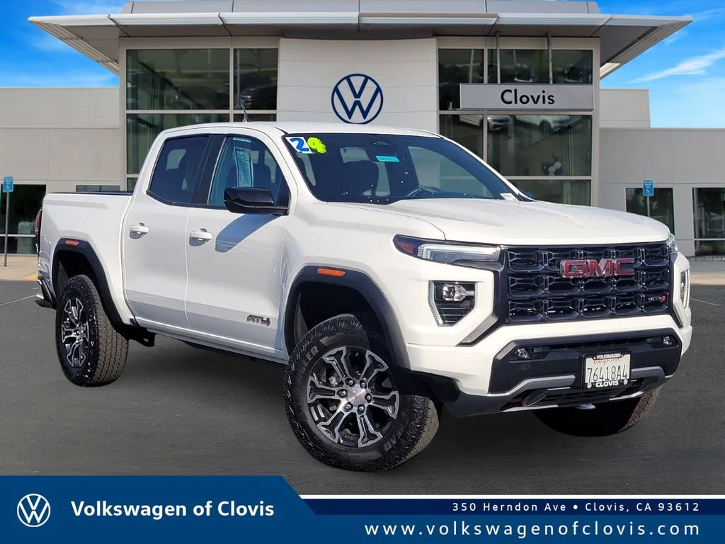 2024 GMC Canyon 4WD AT4 Crew Cab Short Box's photo