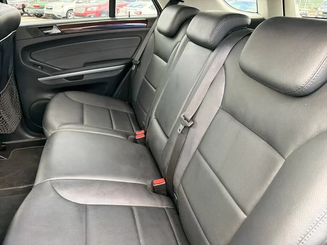 Used 2011  Mercedes-Benz ML 350 image 44