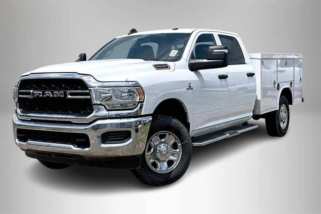 New 2024 Ram 3500 Tradesman 4D Crew Cab