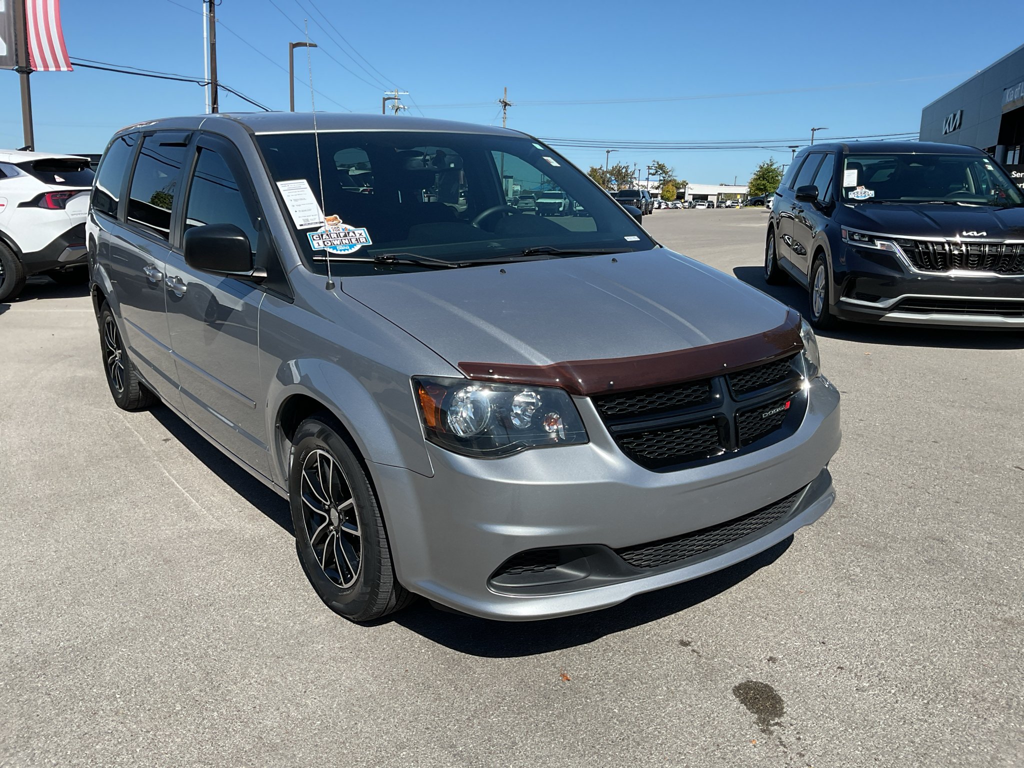 Used 2015 Dodge Grand Caravan SE with VIN 2C4RDGBG1FR624886 for sale in Nicholasville, KY