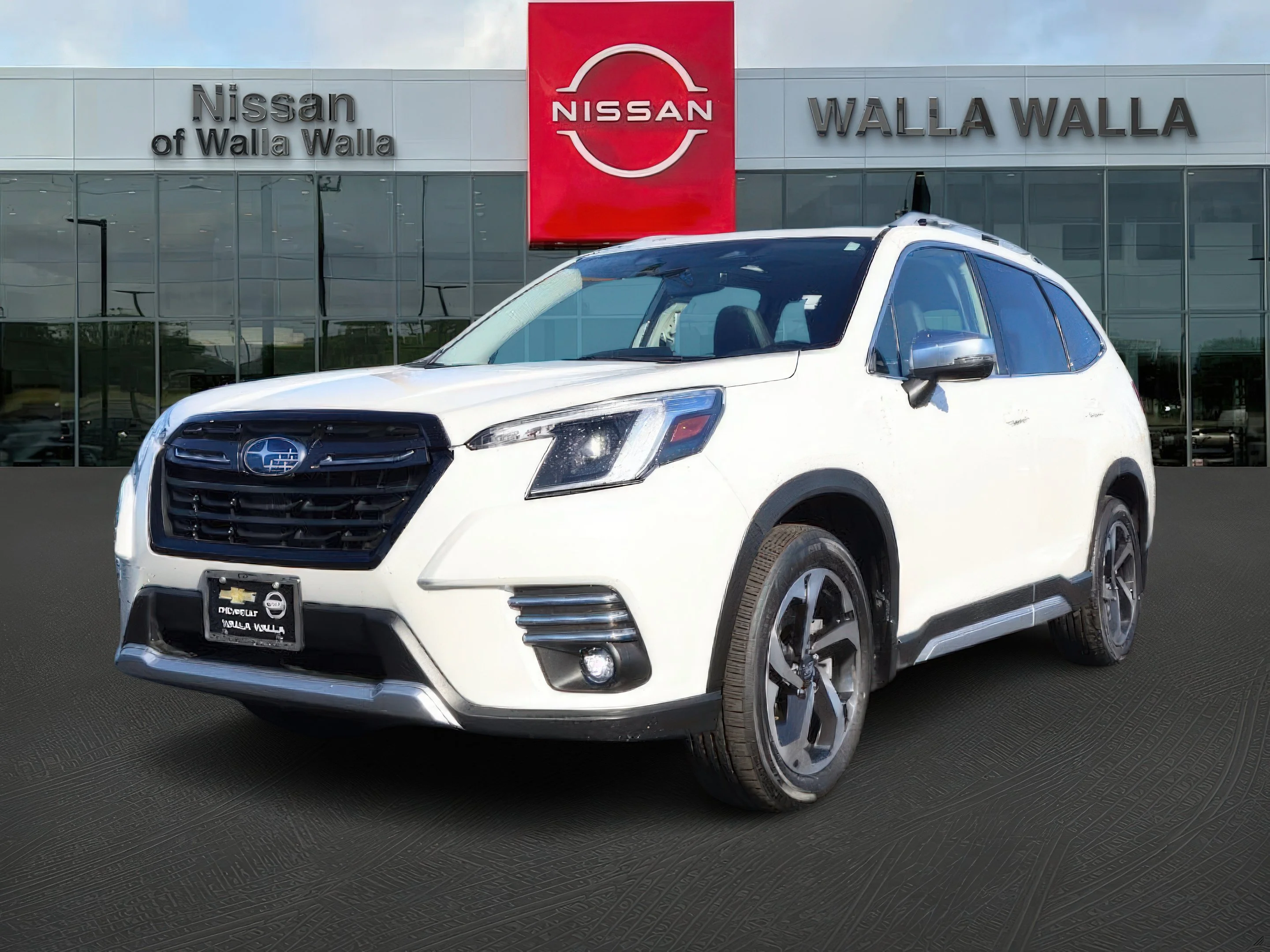 2022 Subaru Forester Touring - Photo 3