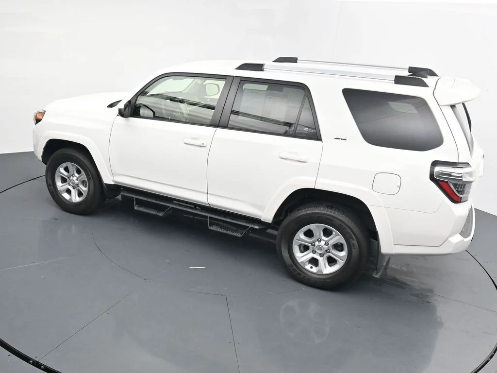 Used 2023 White Toyota SR5 image 23