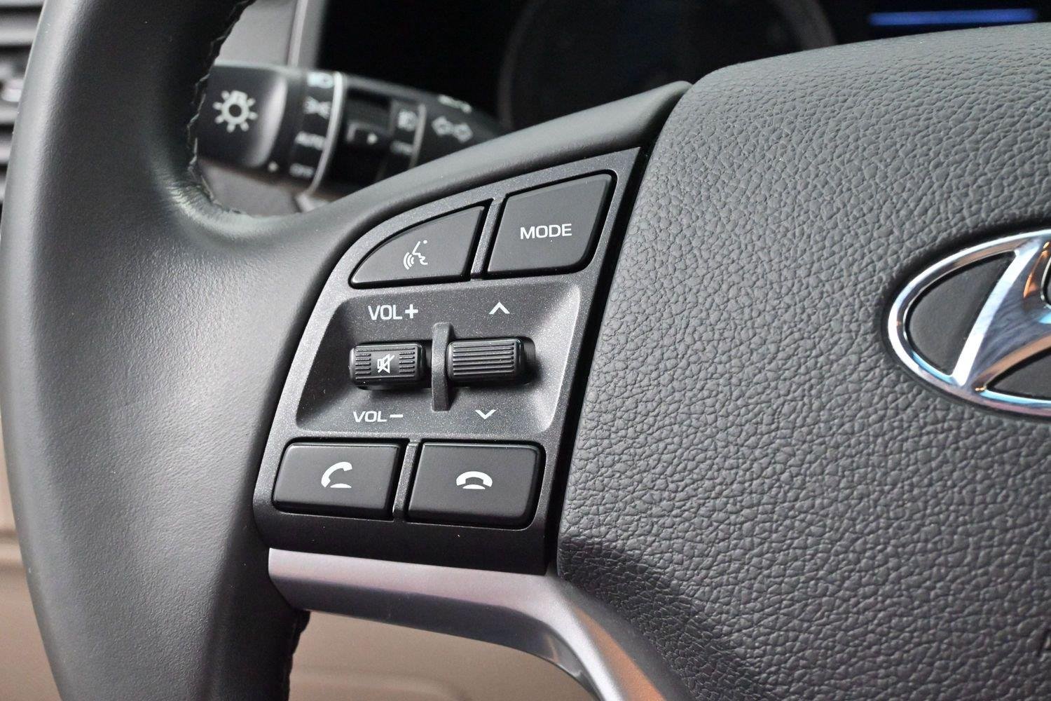 Used 2021 White Cream Hyundai Sport image 18
