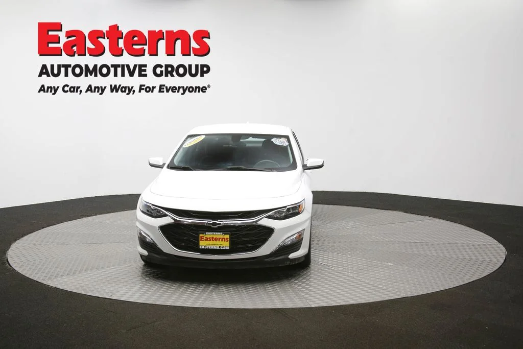 Used 2022 White Chevrolet RS image 49