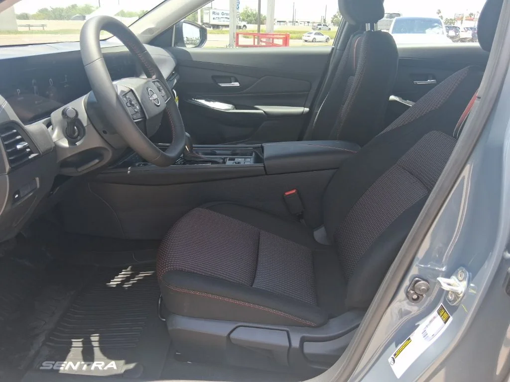 New 2026 Atlantic Gray Metallic Nissan SR image 23