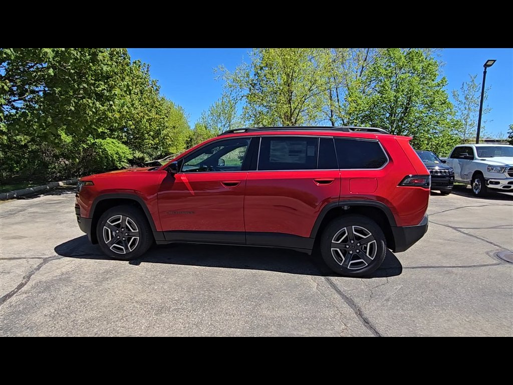 New 2026 Red Hot Pearl-Coat Exterior Paint Jeep Laredo image 7