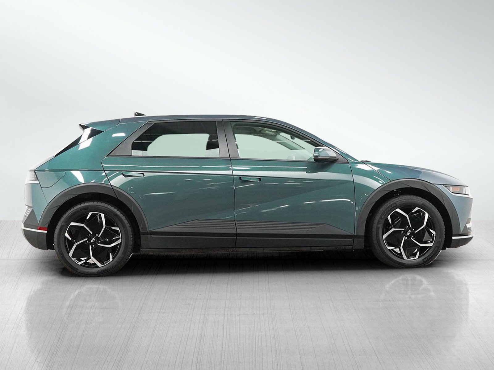 Certified Used 2024 Digital Teal Hyundai SEL AWD image 6