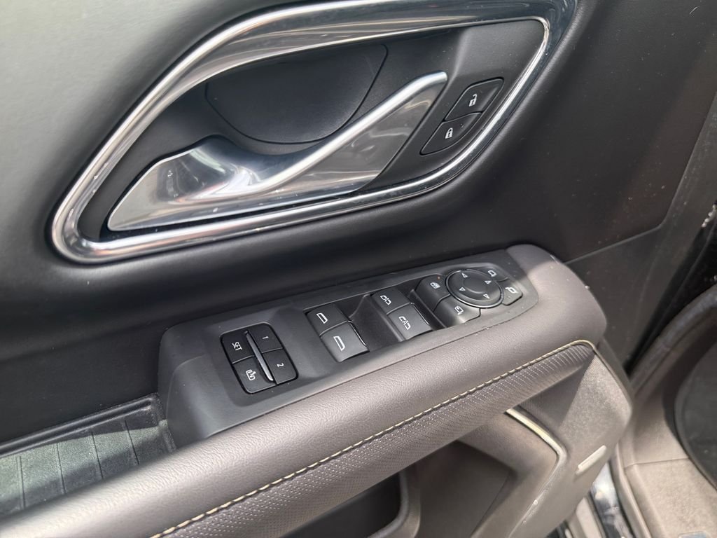 Used 2023 Black Chevrolet Premier image 28