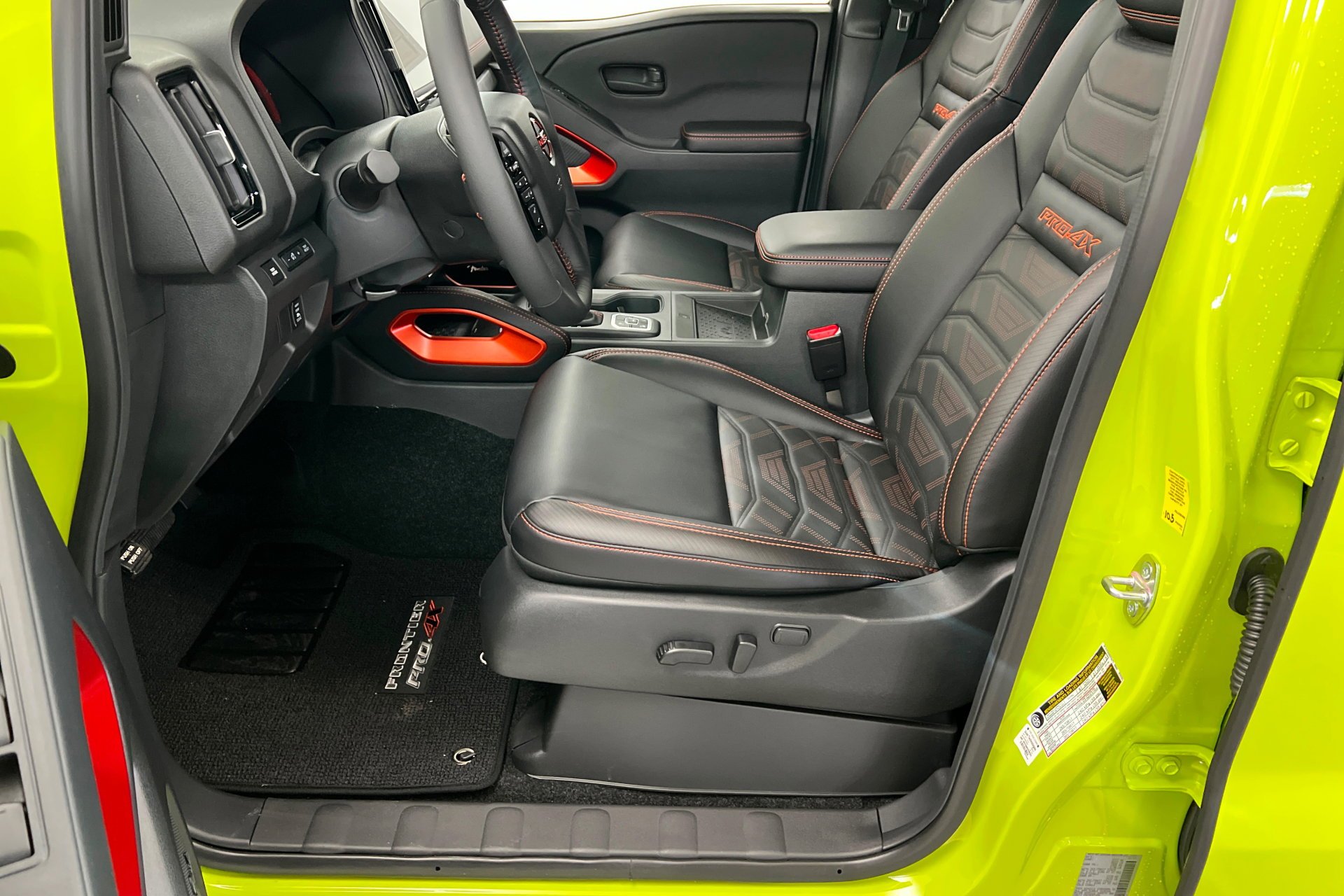 2026 Nissan Frontier PRO-4X - Photo 18