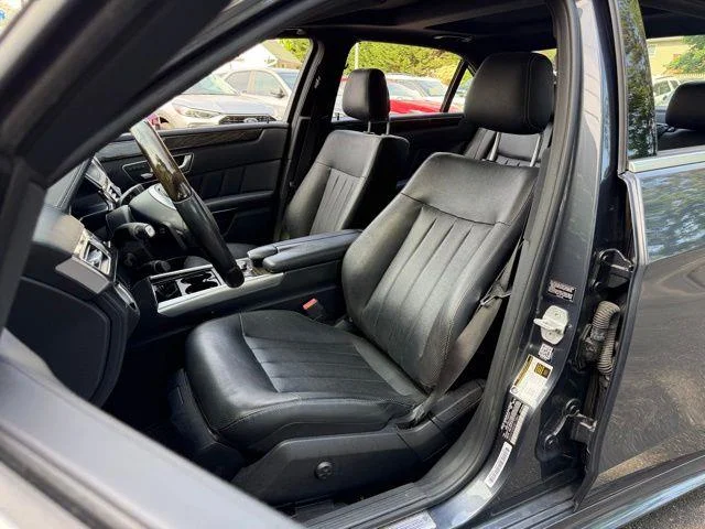 Used 2016 Black Mercedes-Benz E 400 image 17