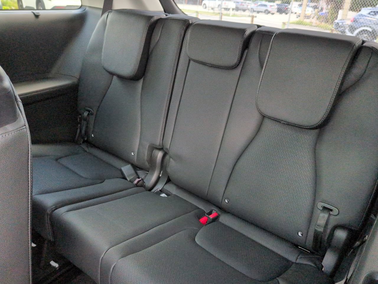 New 2027 Snow White Pearl Kia SX Prestige image 16