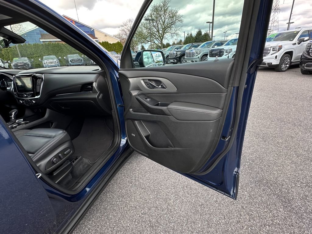 Used 2023 Northsky Blue Metallic Chevrolet LT Leather image 15