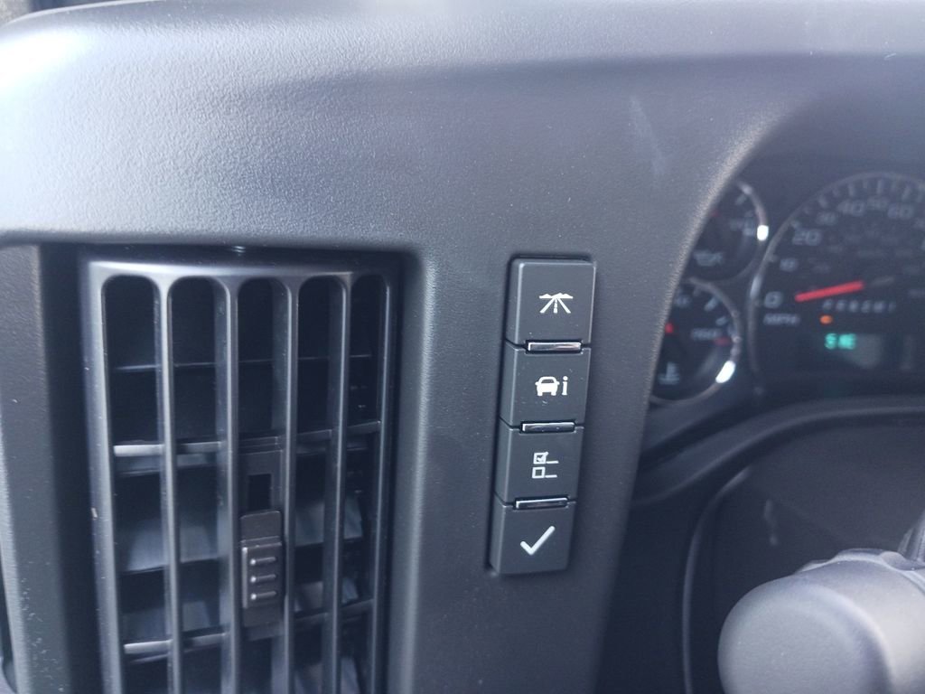 2025 Chevrolet Express Cargo Work Van - Photo 34