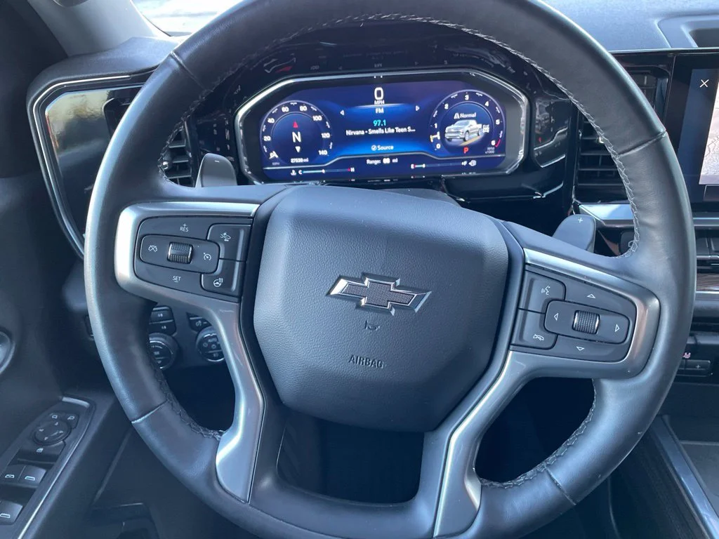 Used 2023 Black Chevrolet RST image 28