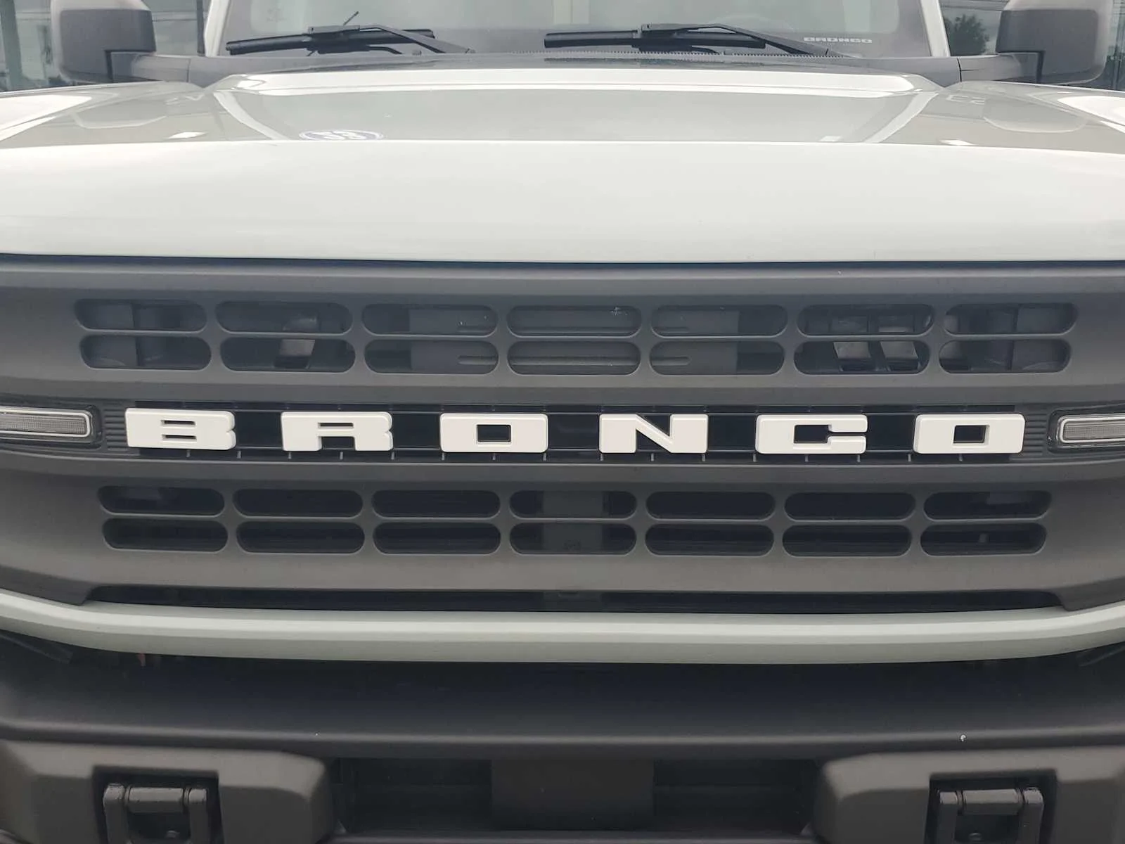 Used 2023  Ford Base image 12