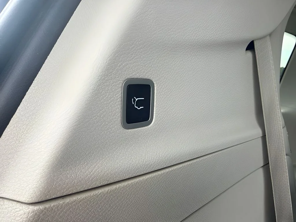 Used 2021 Gray Chrysler LXI image 19