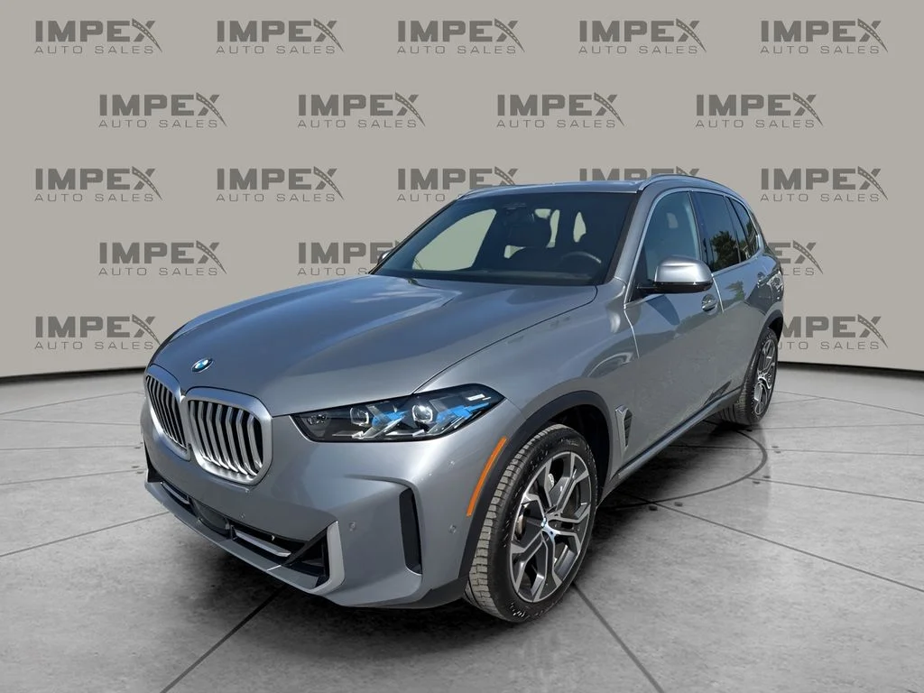 Used 2026 Gray BMW xDrive40i image 1