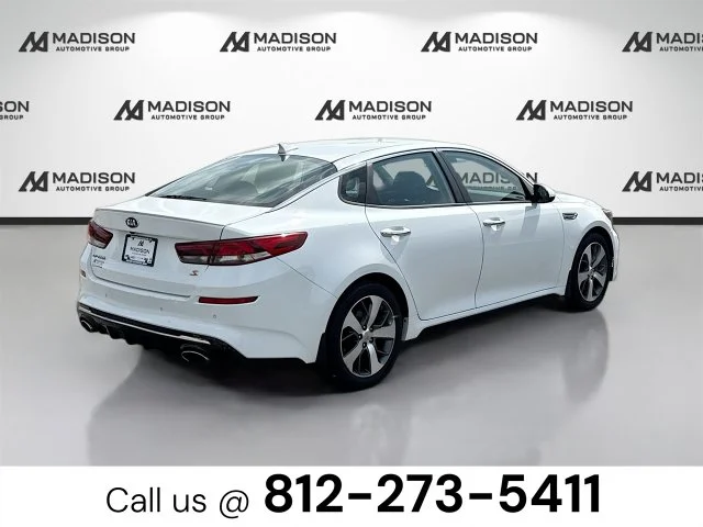 Used 2019 White Kia S image 6