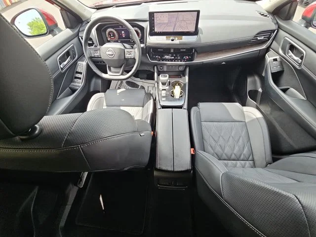 Used 2025 Red Nissan Platinum image 23
