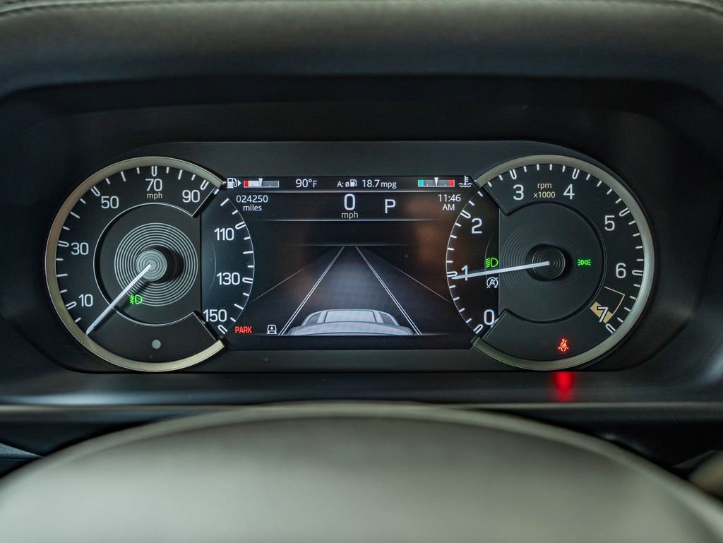 Used 2023 Fuji White Land Rover X-Dynamic SE image 25