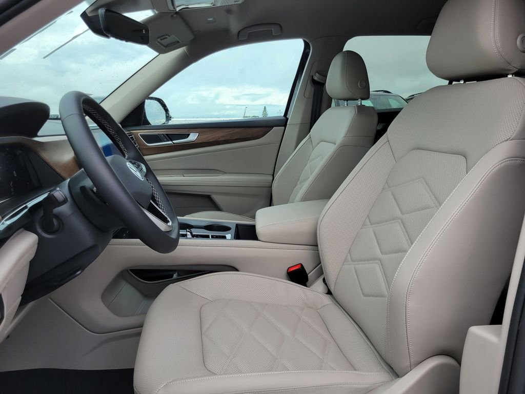 New 2026 White/off-white Volkswagen 2.0T SE image 8