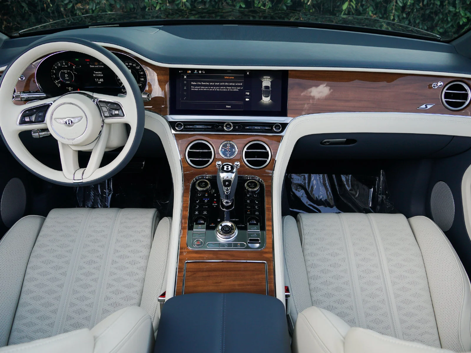 New 2026 Dark Sapphire Bentley GTC S image 12