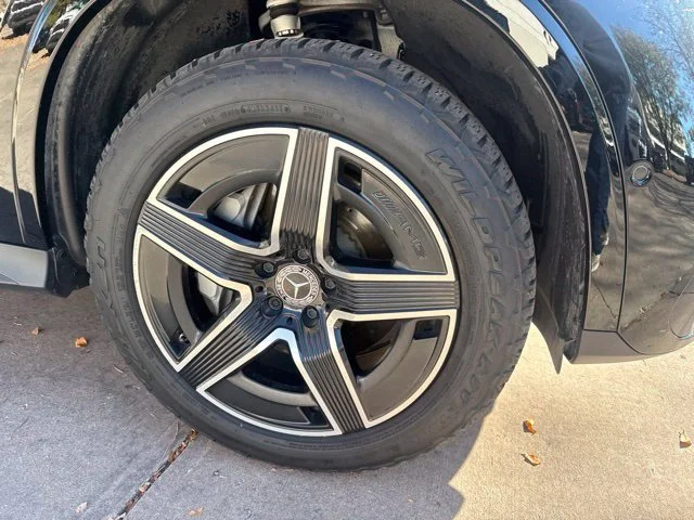 Used 2023 Black Mercedes-Benz GLC 300 image 5