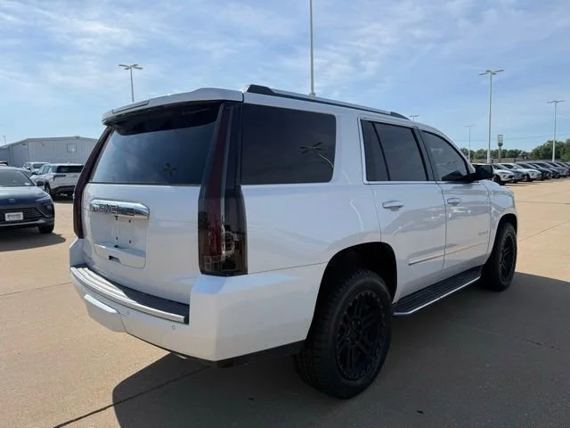 Used 2016 WHITE FROST TRICOAT GMC Denali image 3