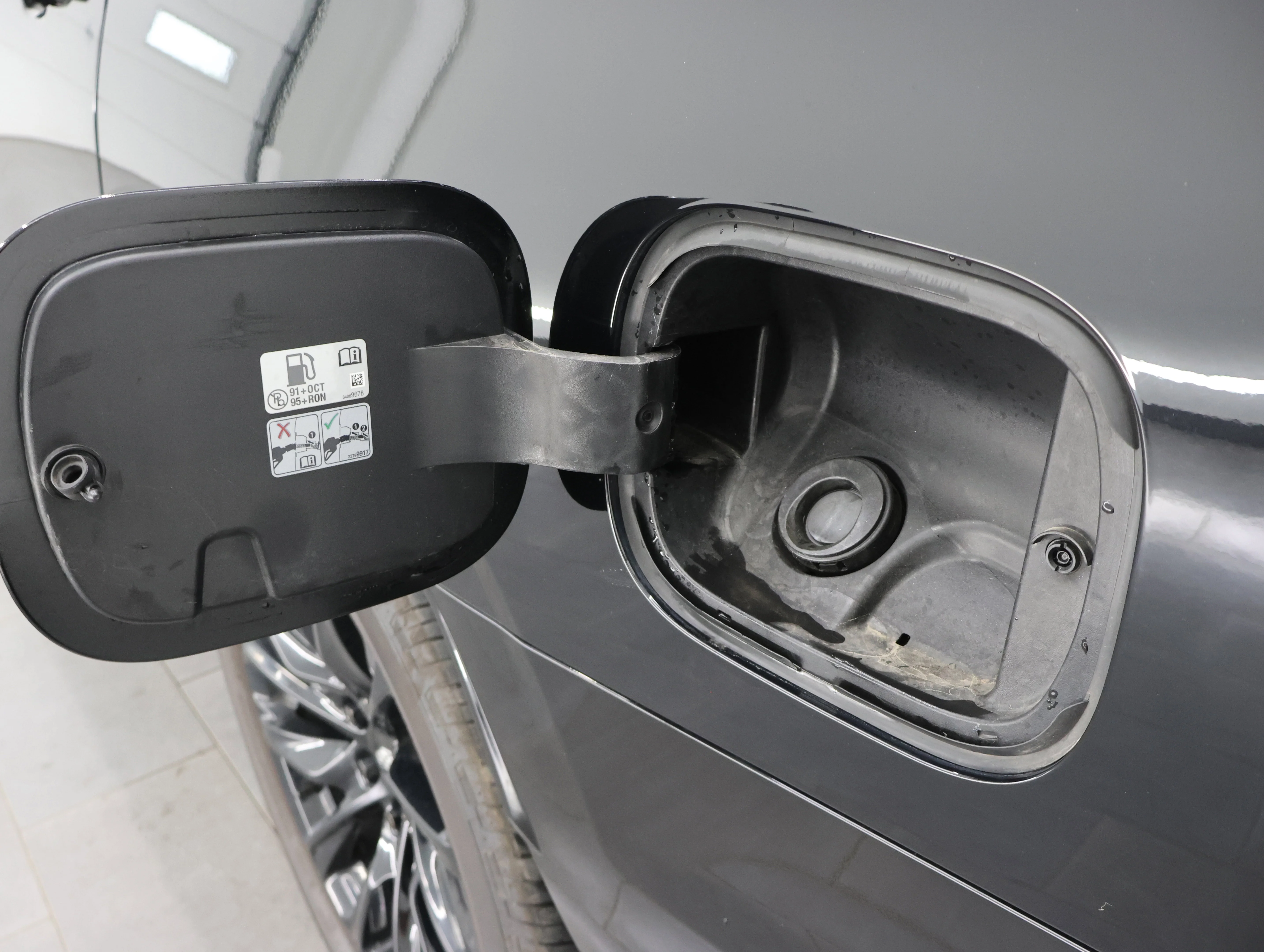 Used 2021 Black Raven Cadillac Sport Platinum image 39