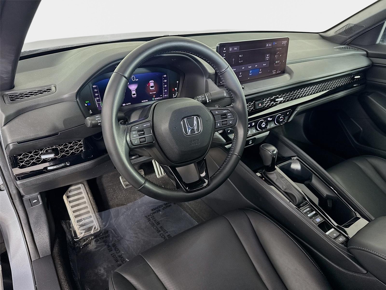Used 2023 Silver Metallic Honda Sport-L image 9