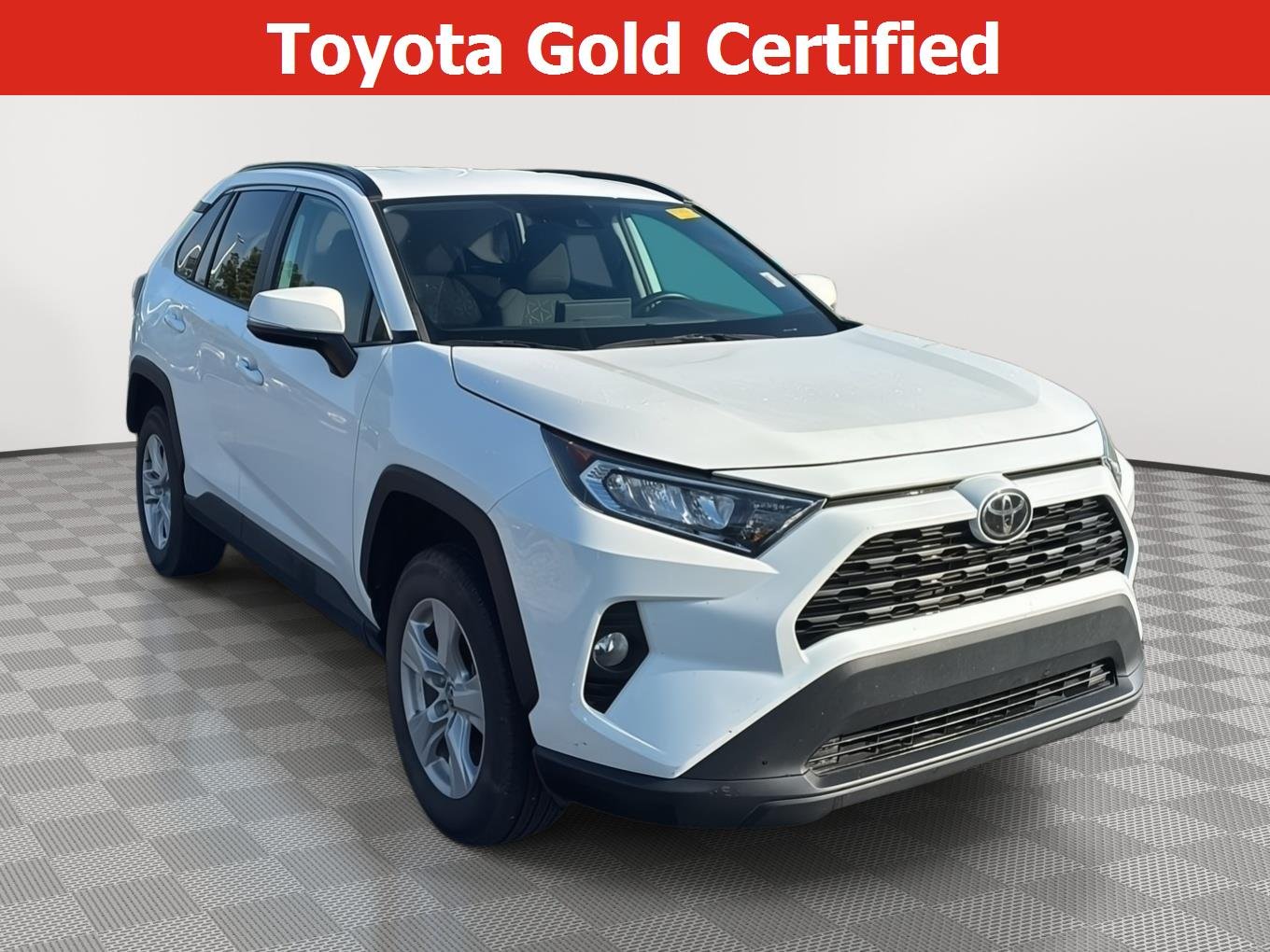 2021 Toyota RAV4 XLE AWD's photo