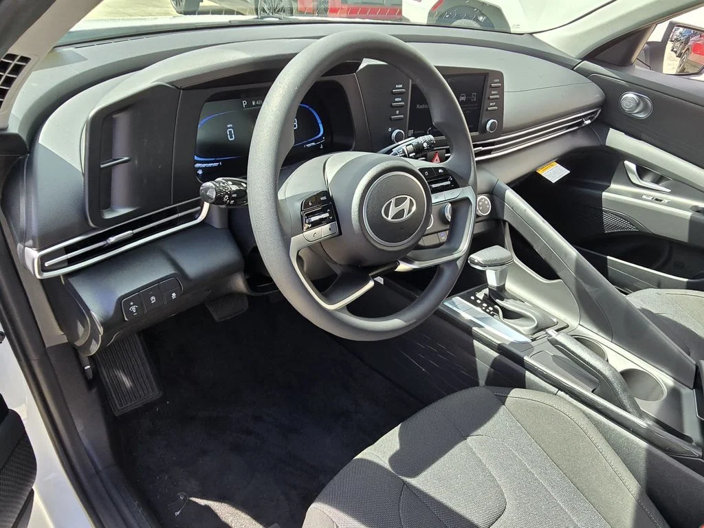 New 2026 White Hyundai SE image 13