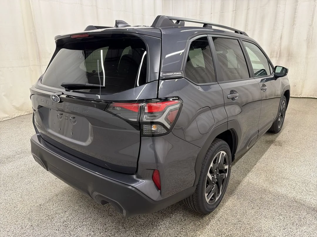 New 2026 Magnetite Gray Metallic Subaru Limited image 8