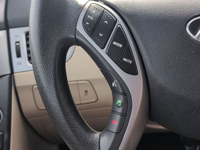 Used 2015 Blue Hyundai SE image 14