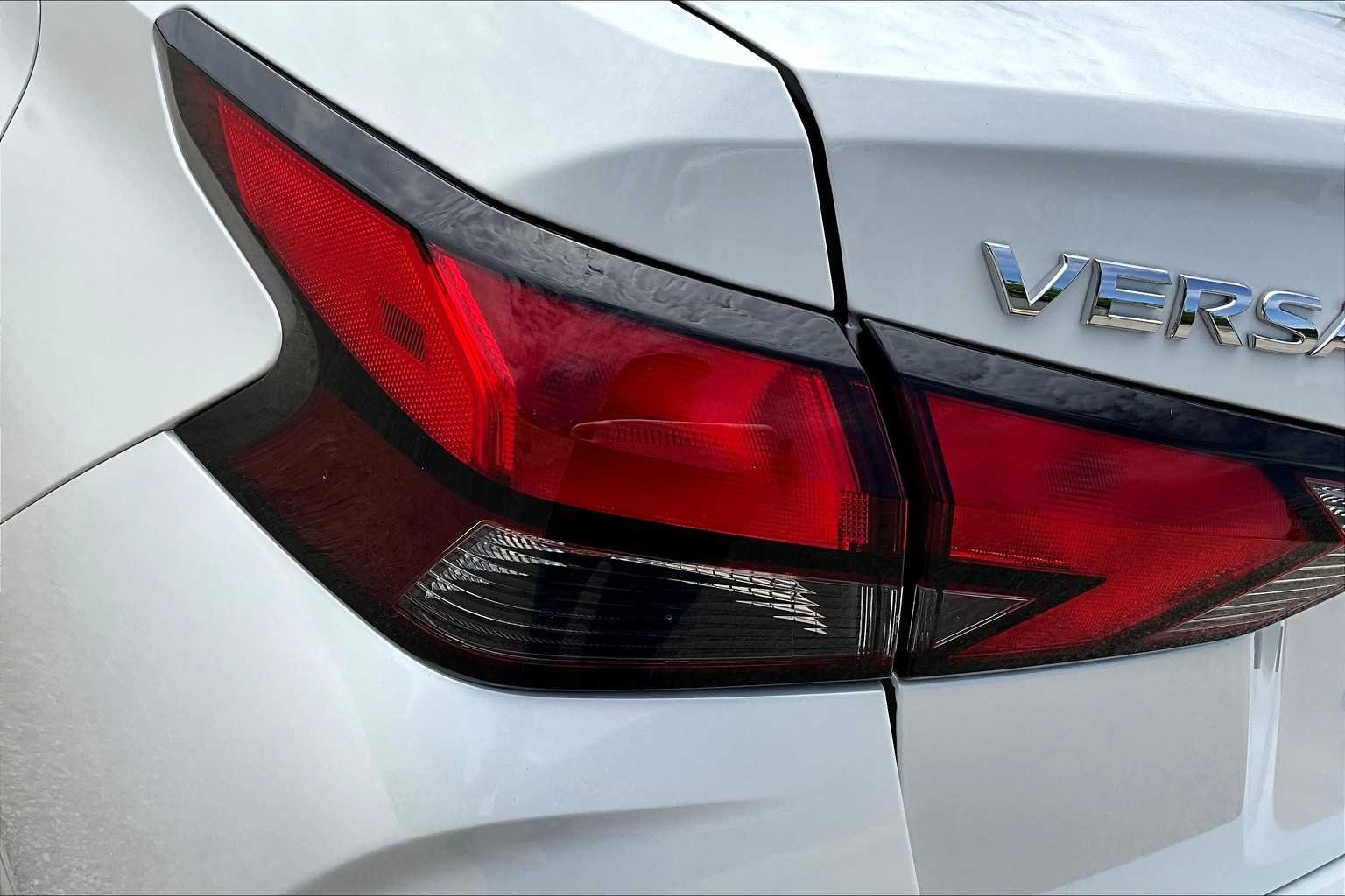 2025 Nissan Versa Sedan SV - Photo 12