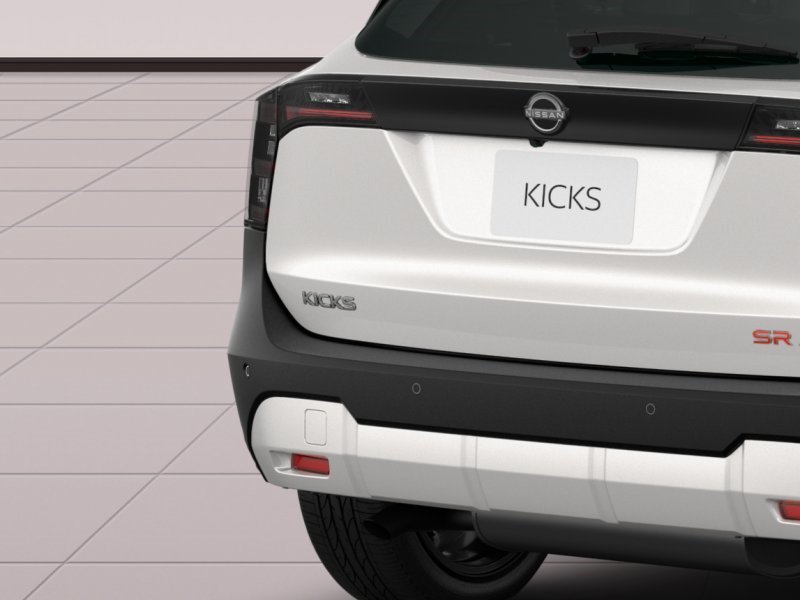 New 2026 Aspen White Tricoat/Super Black Nissan SR image 14